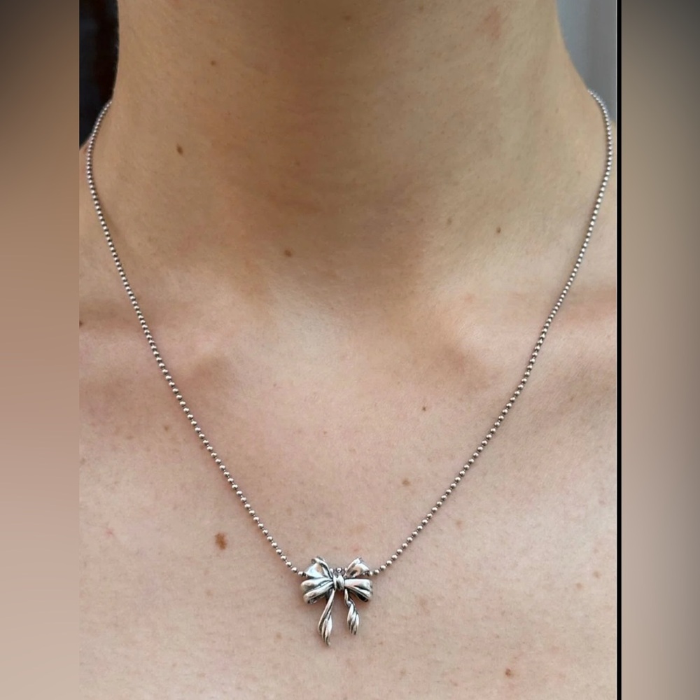 Brandy Melville Silver Palm Necklace